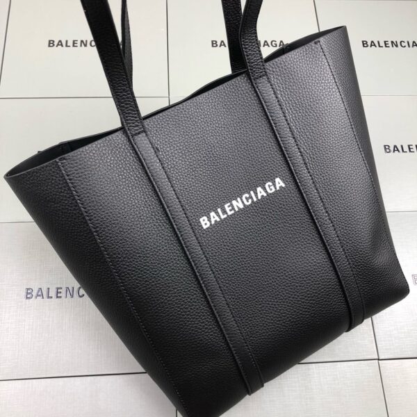 Balenciaga B. Everyday Tote Bag – Large (Genuine Grade)