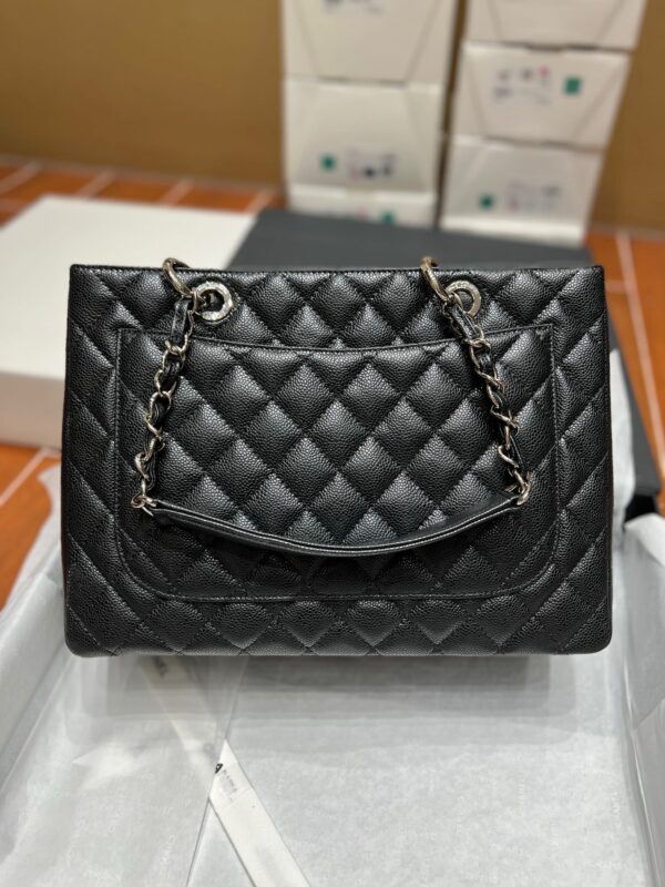 GST Grand Shopping Tote – Iconic Everyday Luxury