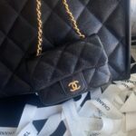 Chanel 124A Shopping Tote – Style Meets Functionality