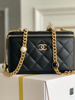 Chanel 22B Black Long Vanity Case – Gemstone Chain Edition