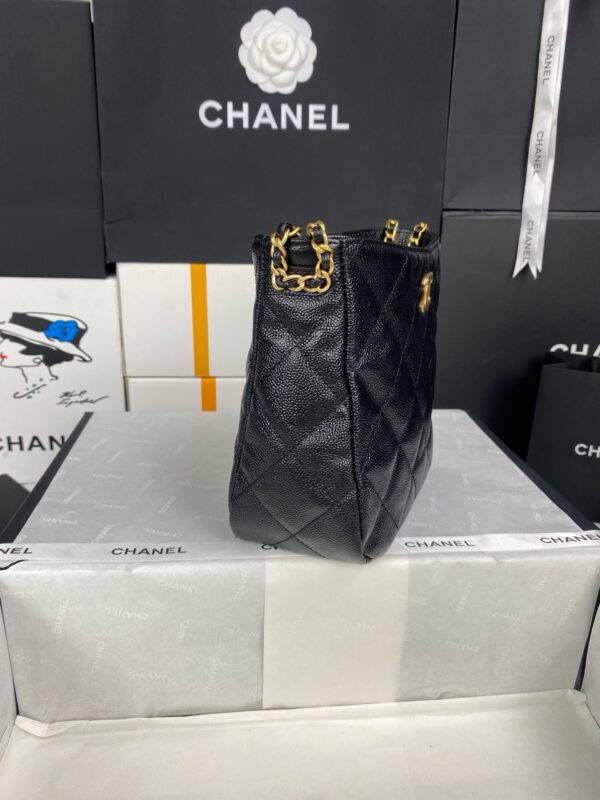 Chanel AS3223 – 22P Lambskin Flap Bag with Logo Chain