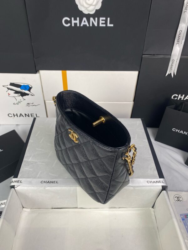 Chanel AS3223 – 22P Lambskin Flap Bag with Logo Chain