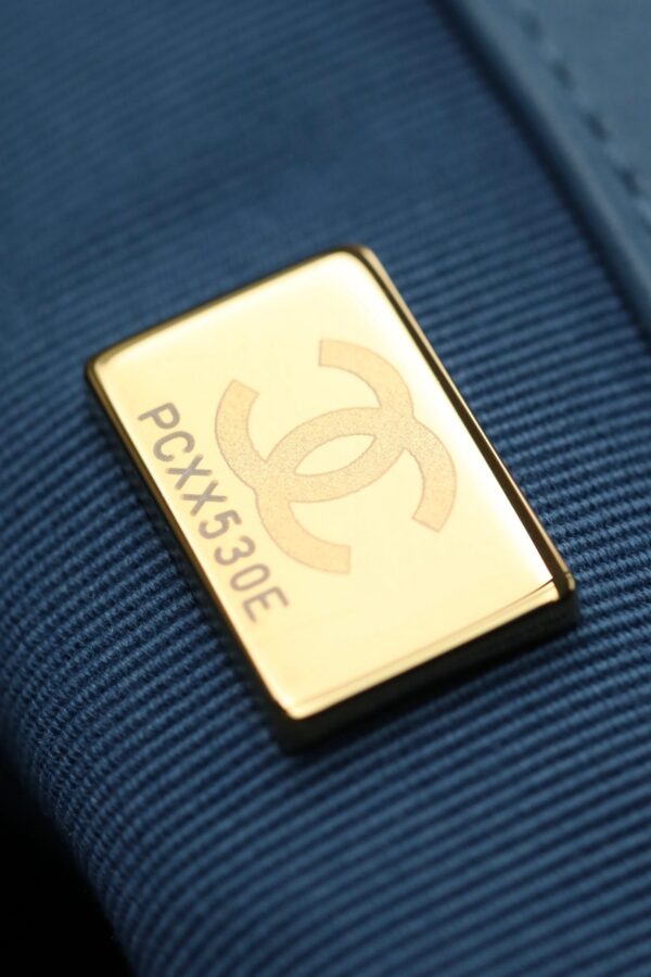 Chanel 19 Bag – 22P Spring/Summer Collection