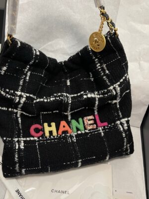 Chanel 22K Tweed Drawstring Bag – Small Size