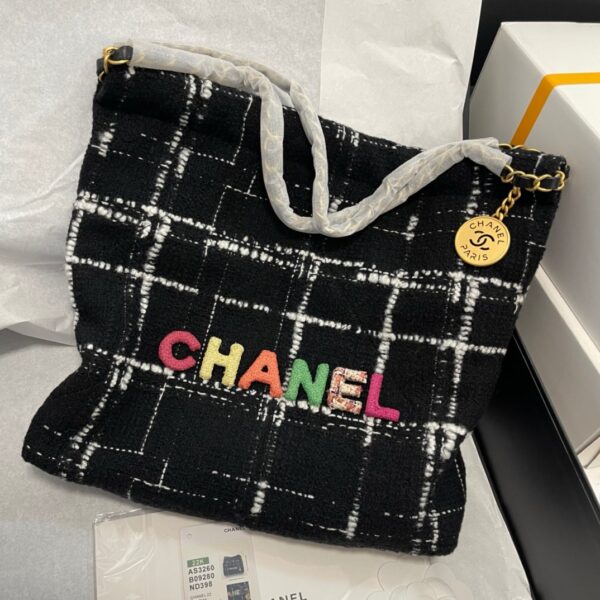 Chanel 22K Tweed Drawstring Bag – Small Size