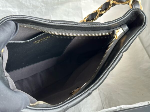 Chanel AS3631 Hobo Shoulder Bag