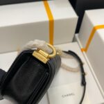 Chanel 22A Boy Saddle Messenger Bag – Métiers d’Art Collection