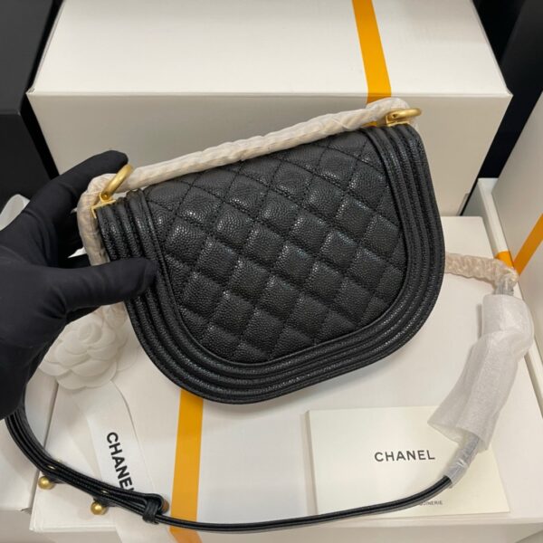 Chanel 22A Boy Saddle Messenger Bag – Métiers d’Art Collection