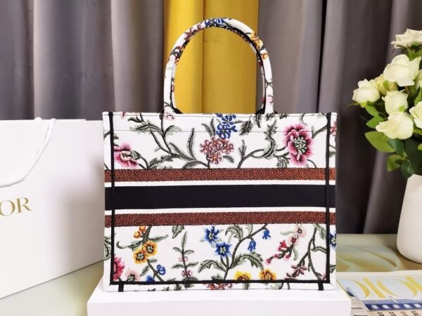 Dior Top-tier Imported Original Embroidery Shopping Bag – New White Iris Medium Size