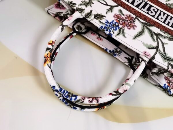Dior Top-tier Imported Original Embroidery Shopping Bag – New White Iris Medium Size