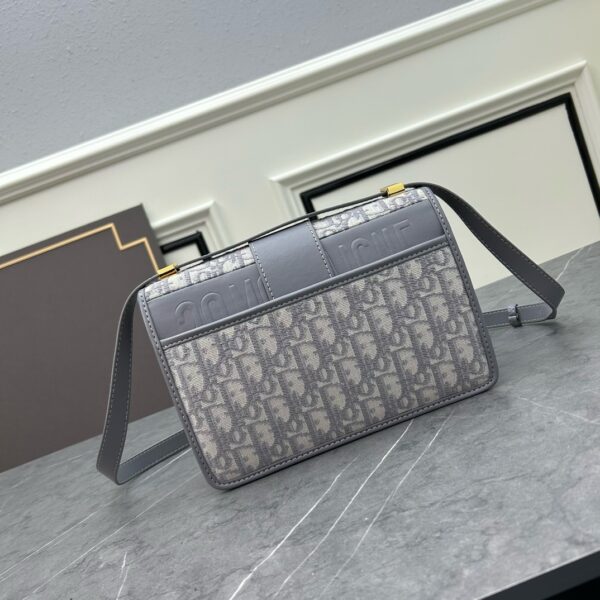 Dior Montaigne 30 Bag – Large Size