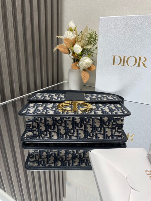 Dior 30 Montaigne Bag – Classic Oblique Jacquard