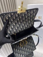 Dior 30 Montaigne Bag – Classic Oblique Jacquard