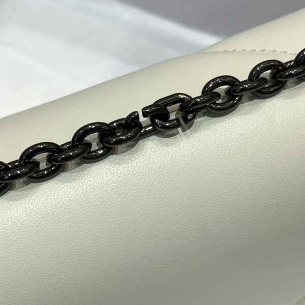 Dior 30 Montaigne Box Chain Bag – Black & White