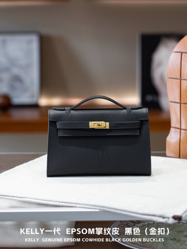 HERMES Kelly I – The Dream Bag | H5-22 Black with Gold Hardware