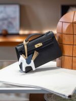 HERMES Kelly I – The Dream Bag | H5-22 Black with Gold Hardware