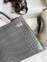 Hermès Kelly II 19cm – Shiny Alligator Leather in Glacier Grey with Silver Hardware