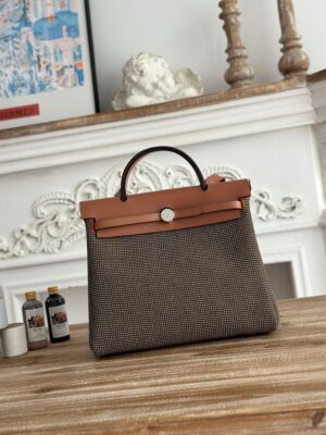 Hermès Herbag 31cm – A Modern Classic Inspired by Equestrian Elegance