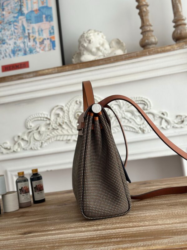 Hermès Herbag 31cm – A Modern Classic Inspired by Equestrian Elegance