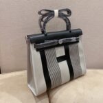 Hermès Herbag 31cm – Classic Exterior-Stitched Cabag in Imported Waterproof Canvas