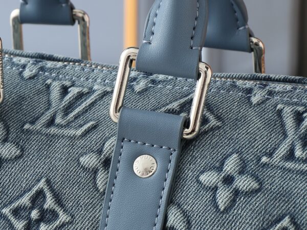 Louis Vuitton Keepall Bandoulière 25 – Washed Denim Monogram | M22762
