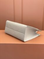 Louis Vuitton OnTheGo MM – Model M45494 (Grey, Premium MB Chip Version)