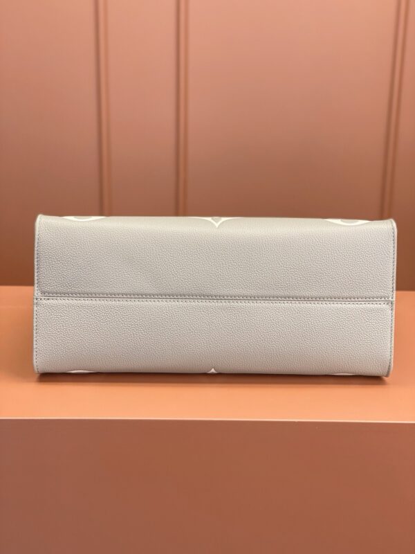 Louis Vuitton OnTheGo MM – Model M45494 (Grey, Premium MB Chip Version)