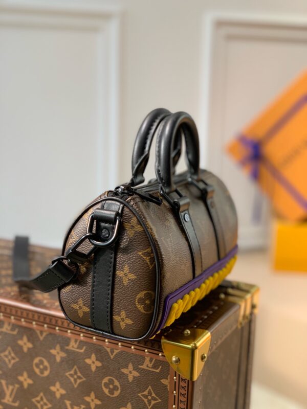 Louis Vuitton Alphabet Series New Arrival Handbag Fresh and Trendy: A Playful Take on Monogram