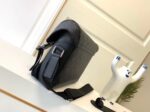 Louis Vuitton Messenger Bag – M40511 (Dynamic Chip Edition)