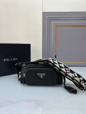 PRADA Top-Quality Imported Nappa Leather Wrinkled Bag - Spring/Summer Showpiece