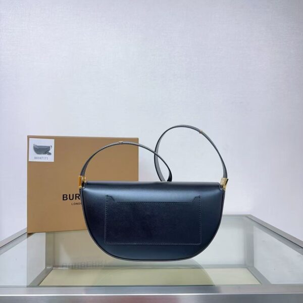 P650 – BALENCIAGA Latest Runway Shoulder Bag
