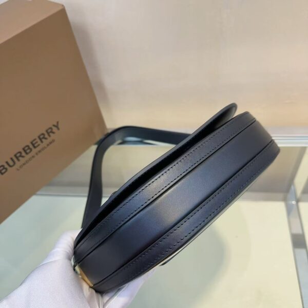 P650 – BALENCIAGA Latest Runway Shoulder Bag
